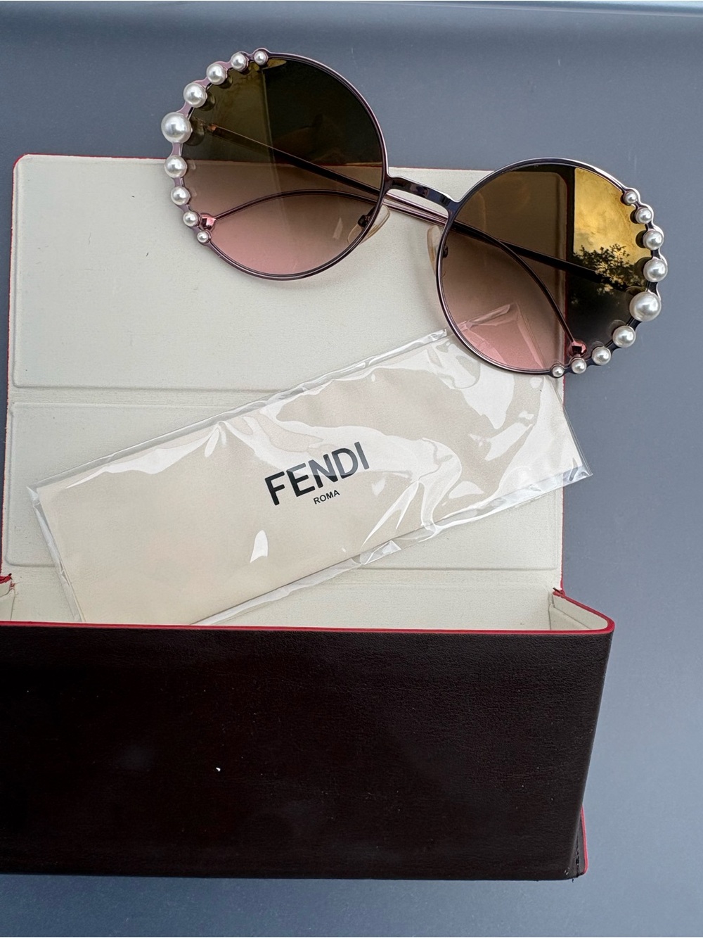 Fendi Pearl Rim Round Sunglasses FF0295/S 35J53 Rose Gold Pink Gradient